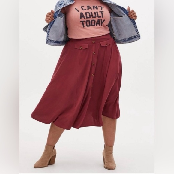 Torrid Women's Dark Red Maroon High Waist‎ Button Midi Skirt Sz 0 - Picture 3 of 12